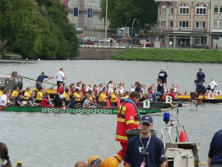 05-08-13n095Drachenboot
