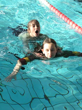 04-01-29n211kklasse-schwimmen