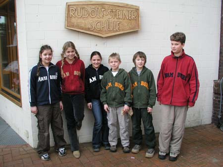 04-01-31n06hamburgkids