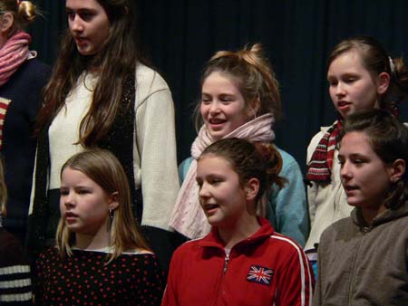 05-01-27n040monatsfeier